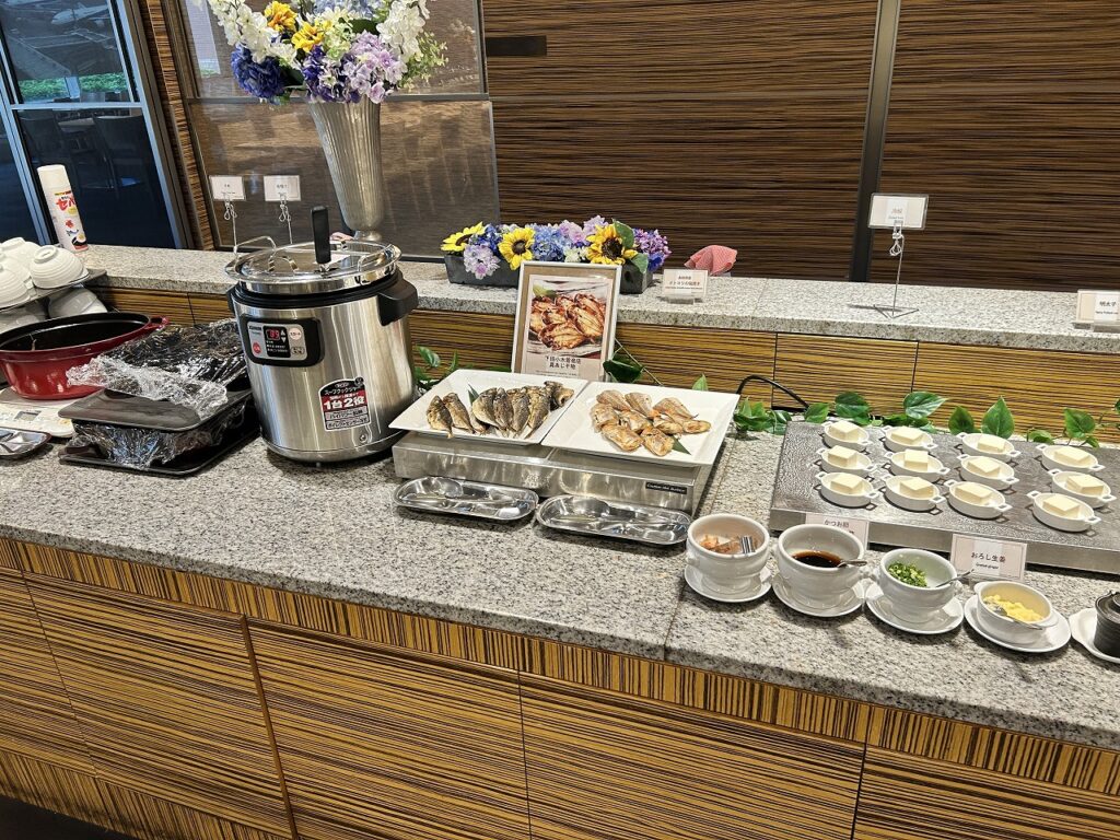 和食メニューの一例(ご飯・味噌汁など)