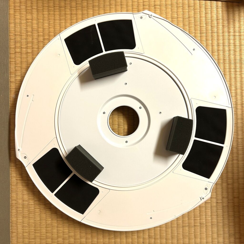 UZUKAZE3の裏面 天井に取り付ける側の構造