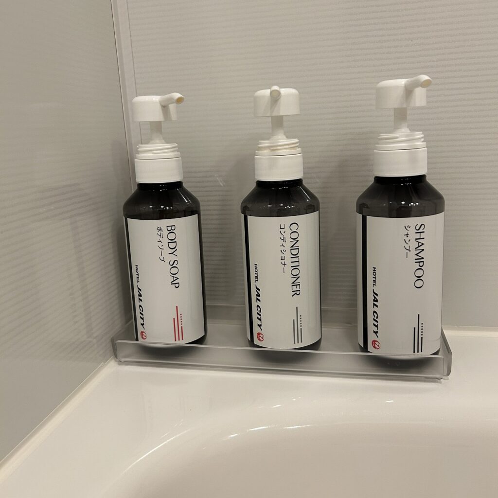 ホテルJALシティ羽田のバスルームに備え付けられたシャンプー