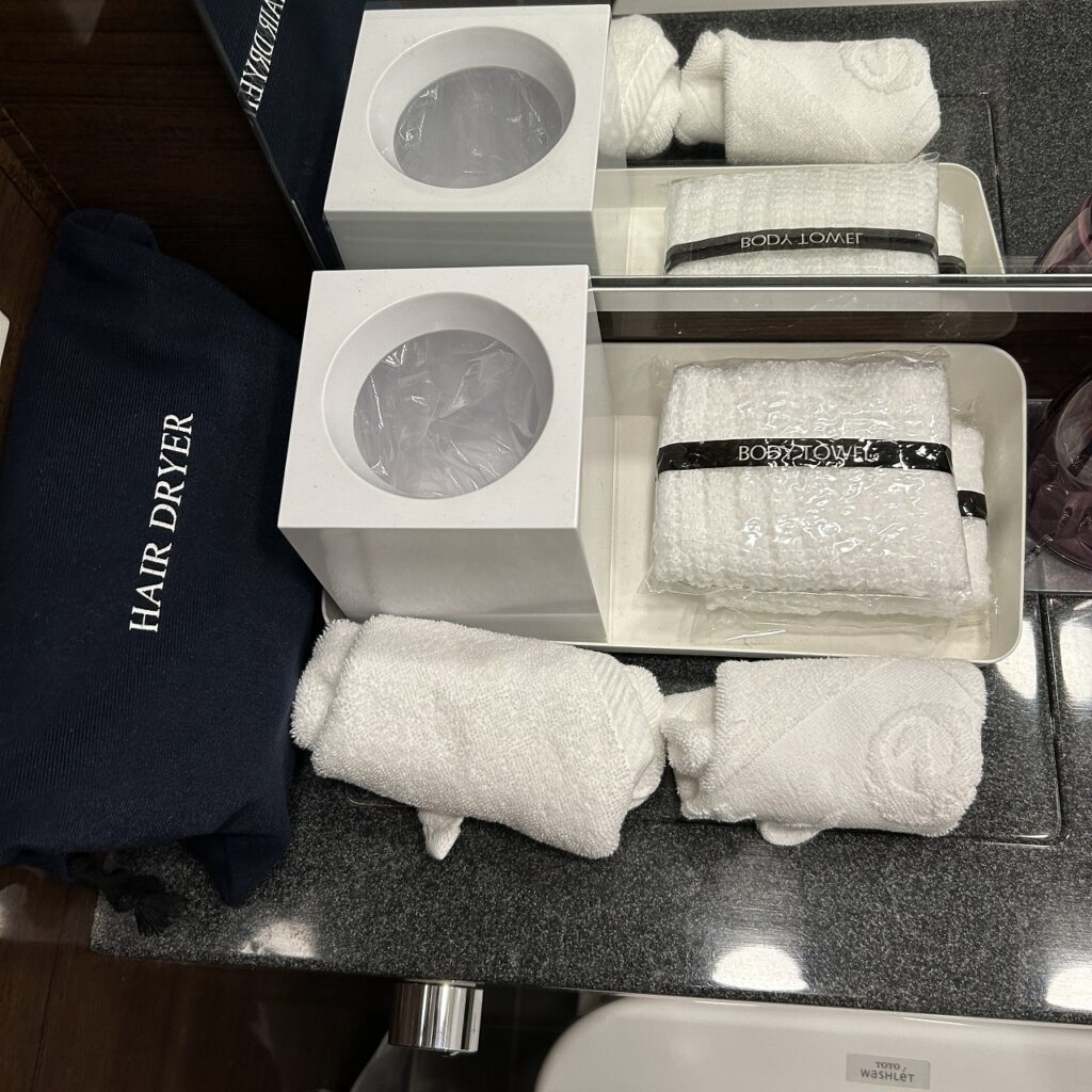 ホテルJALシティ羽田の客室に用意されたタオル類