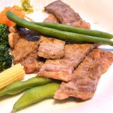 ホテルアベスト目黒の朝食ステーキ