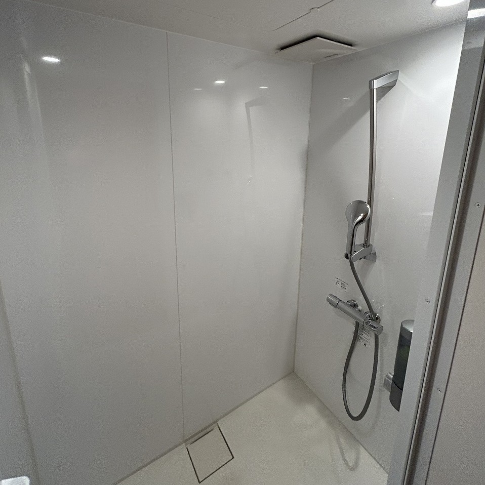 Bub Resort つくばのシャワー室内部・清潔な設備